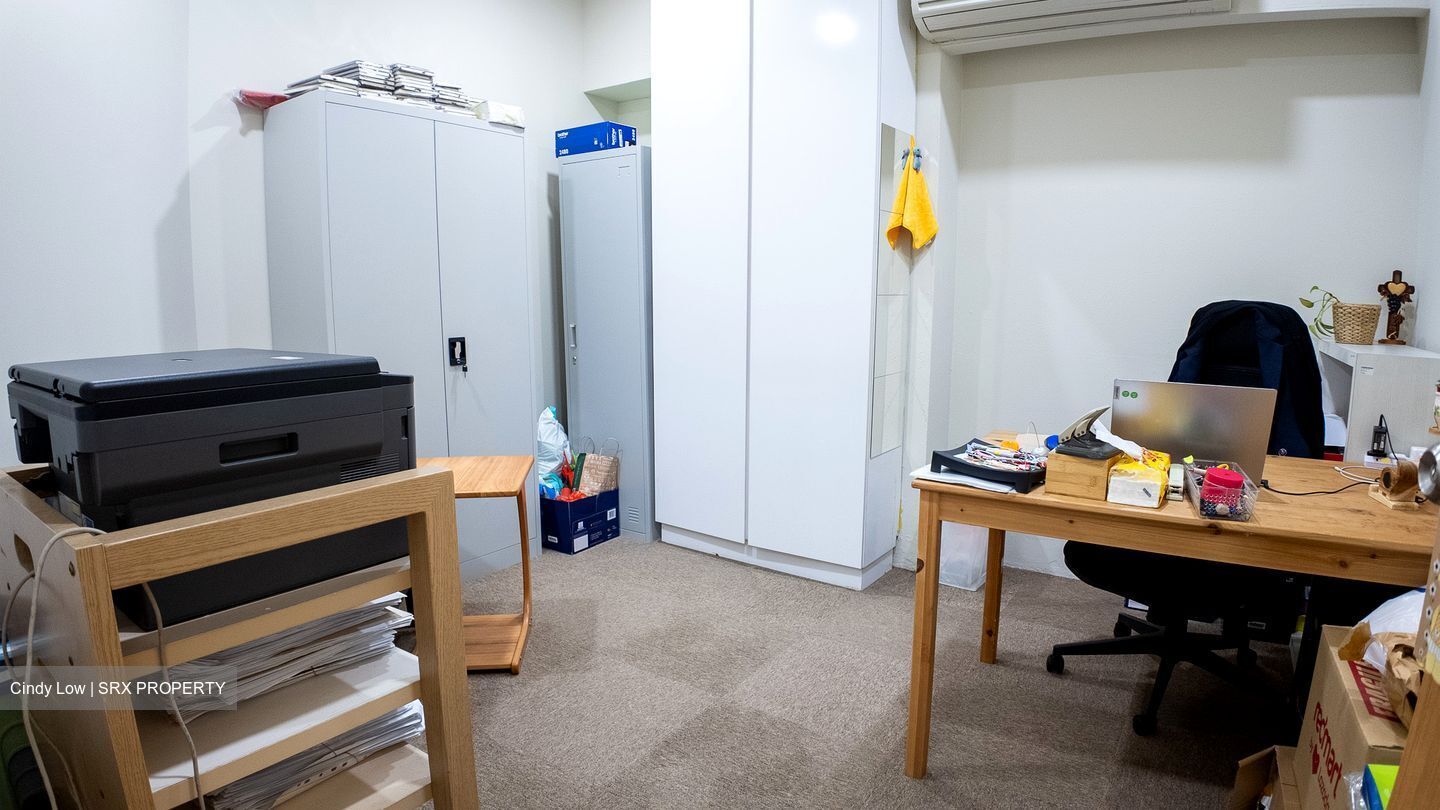 Parkway Centre (D15), Office #506513361